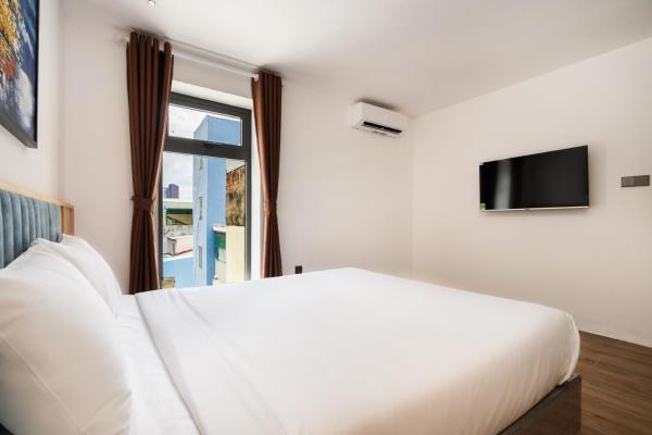 Phòng Deluxe Giường Đôi Nhìn ra Thành phố