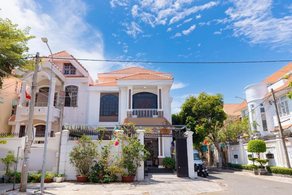 Biệt Thự Có Hồ Bơi Riêng