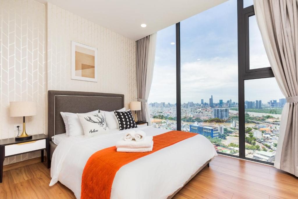 Eco Green SaiGon Apt – Amazing view – Free Pool & Gym