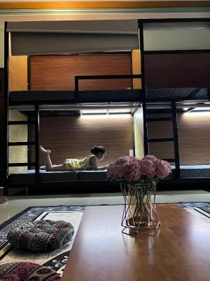 Giường Trong Phòng Nghỉ Tập Thể 8 Giường Cho Cả Nam Và Nữ