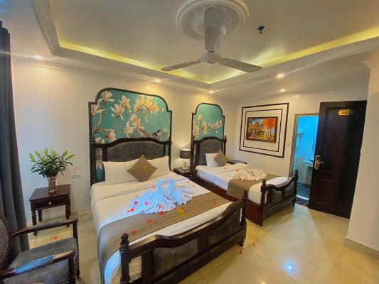 Suite Gia Đình Deluxe