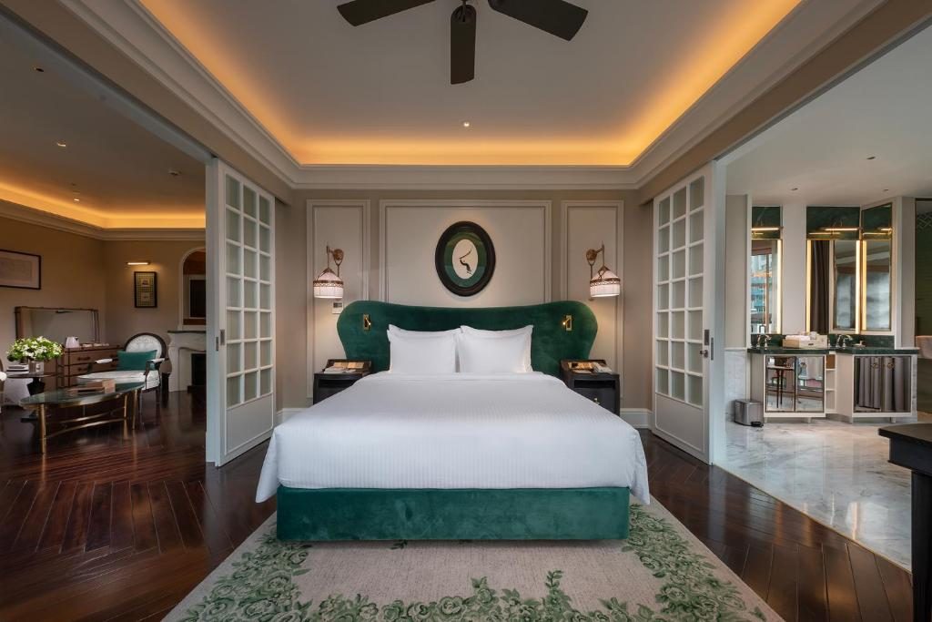 Suite Deluxe Có Giường Cỡ King