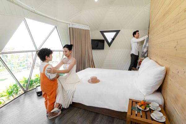 Diamond Bungalow Double with Wonderland Water Park & 01 Theme Park Access