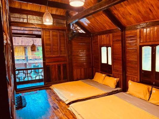 Phòng Giường Đôi Với Phòng Tắm Chung