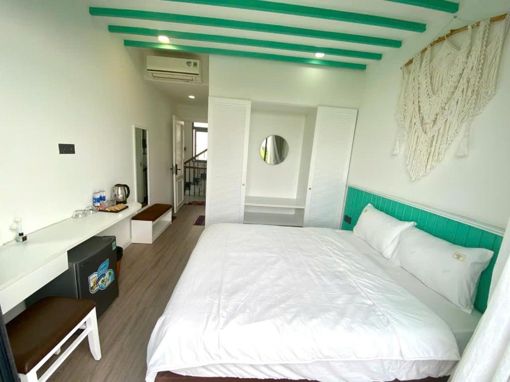 Phòng Có Giường Cỡ Queen Với Ban Công