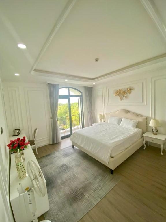 Phòng Deluxe Giường Đôi Có Bồn Tắm