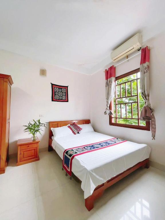 Queen Room with Garden View
