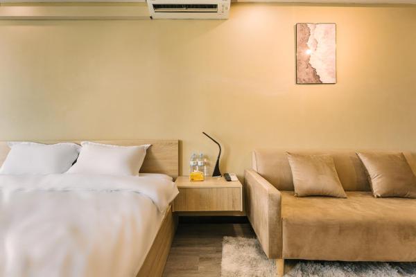 Phòng Deluxe Giường Đôi Có Ban Công