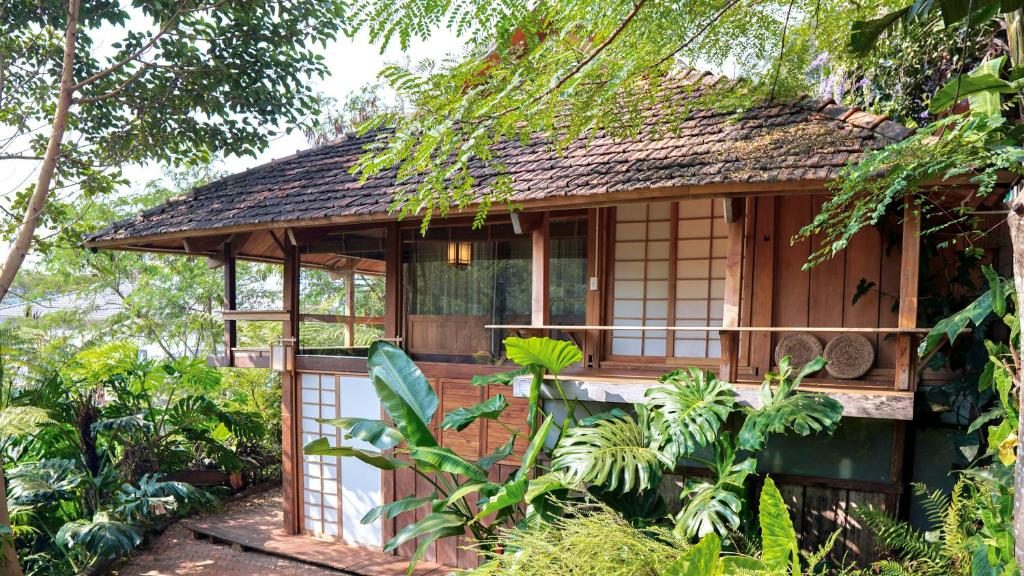 Harmony Botanical Garden Stay – 300 Plant Species, Natural Stream and Small Pool