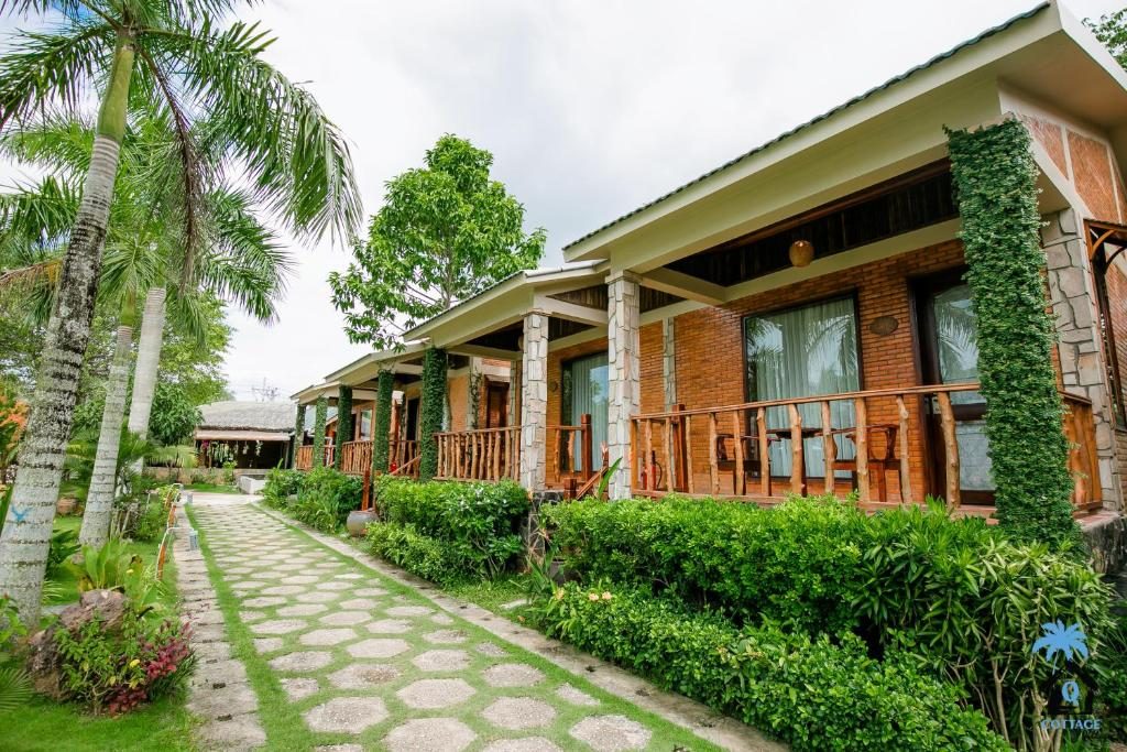 Bungalow với Tầm nhìn ra Hồ bơi và Giường cỡ King