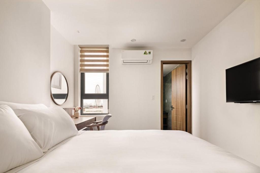 Family Two-Bedroom Apartment with View