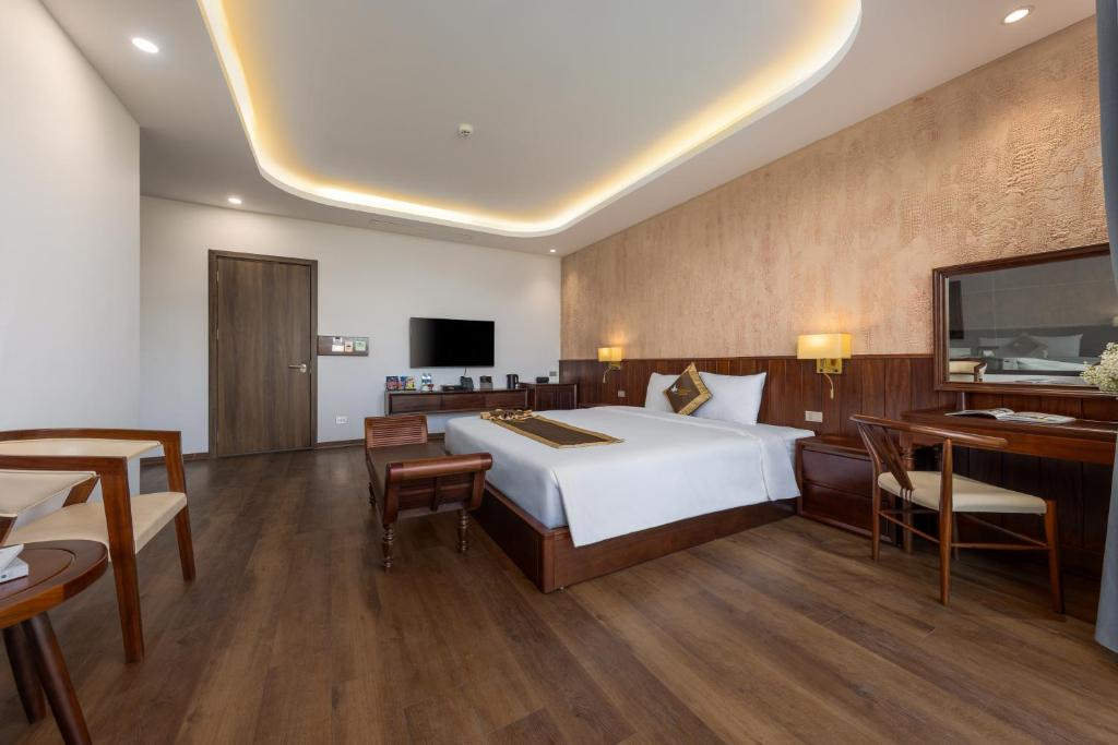 Phòng Có Giường Cỡ King Với Ban Công