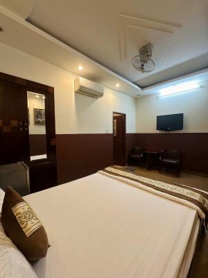 Phòng Deluxe Giường Đôi