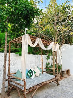 Bungalow Deluxe Nhìn Ra Khu Vườn