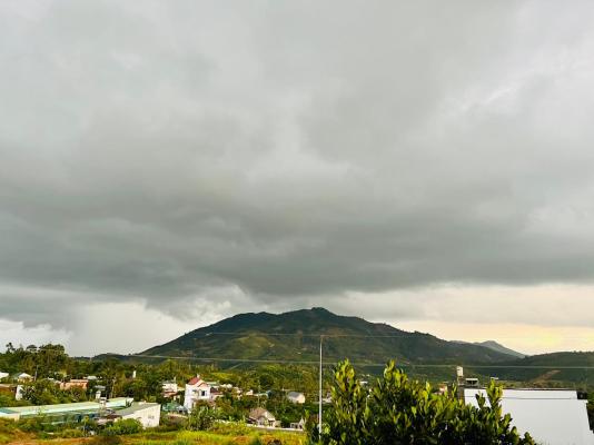 Căn hộ nhìn ra Núi