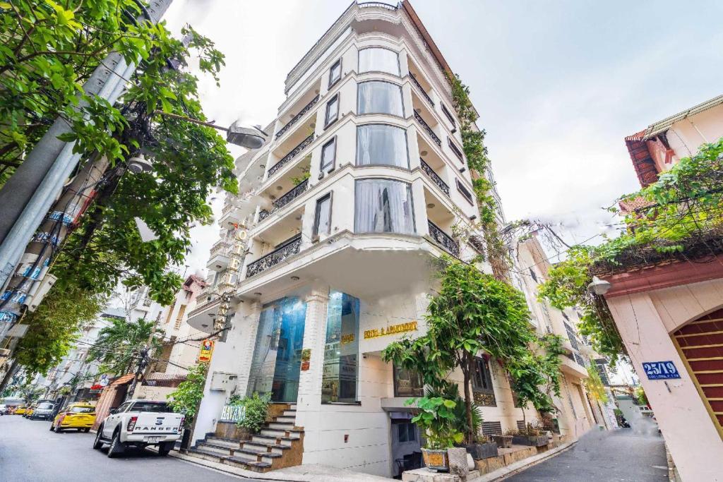 Dancentre Airport Stays – Havana Hotel