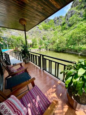 Bungalow – Nhìn Ra Mặt Nước