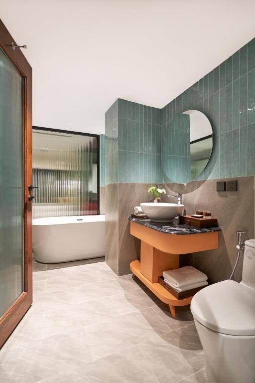 Solarium Balcony King room Đường phố View