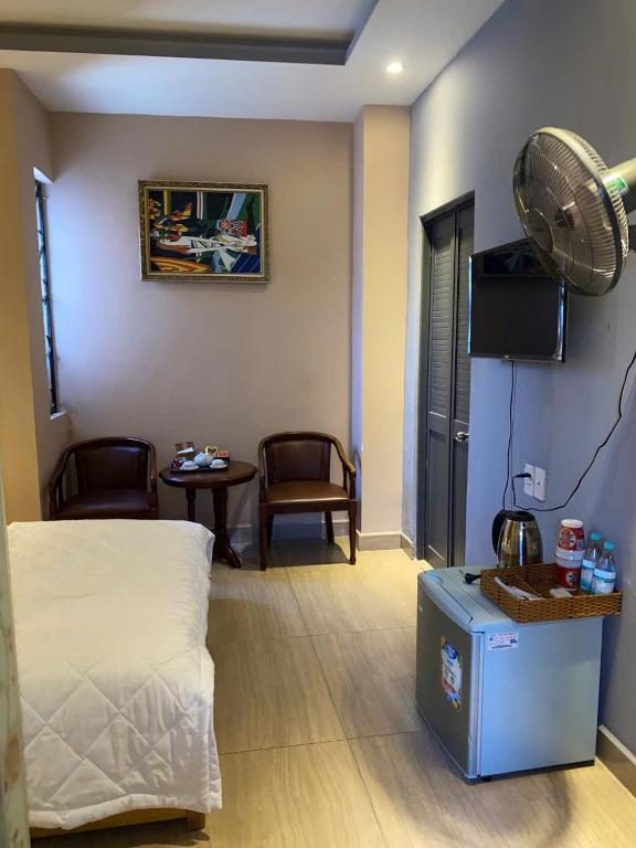 Royalty Hotel