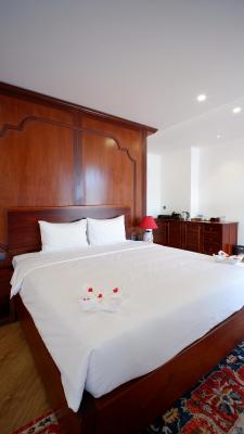 Suite Có Giường Cỡ King Và Bồn Tắm Spa