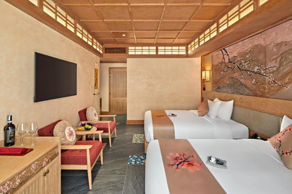 Momohime, City View, Triple Bed with Window