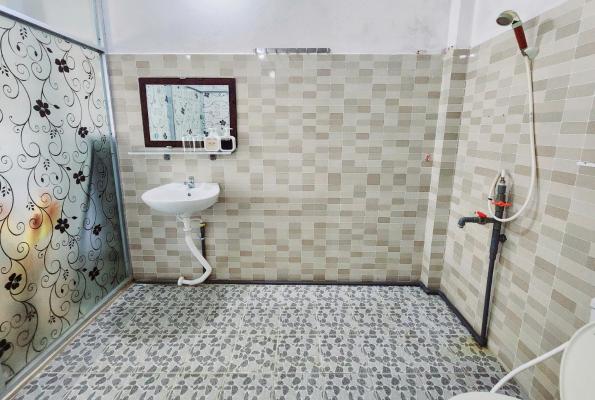 Phòng Giường Đôi Hạng Tiết Kiệm
