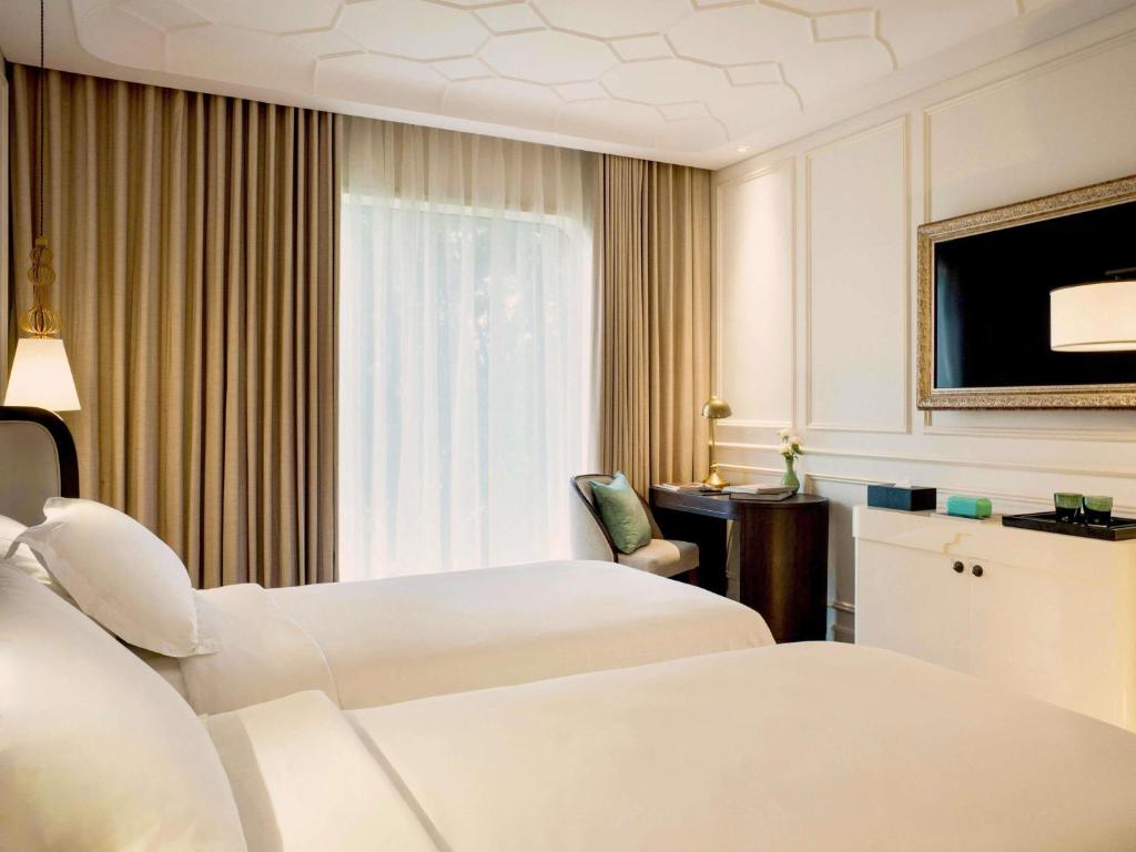 Sky Executive Deluxe Room, 2 Single Size Beds, High Floor, Lounge Access