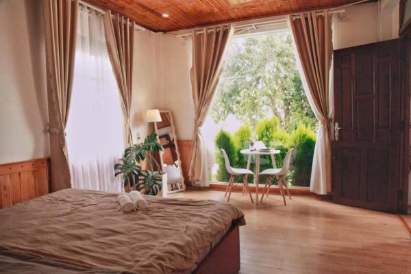 Phòng Deluxe Giường Đôi