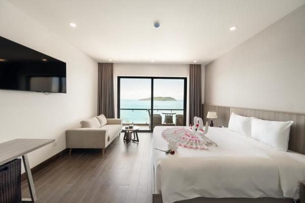 Phòng Deluxe Giường Đôi Nhìn Ra Biển