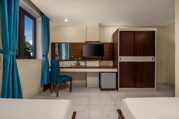 Phòng Deluxe Giường Đôi/2 Giường Đơn Nhìn Ra Thành Phố