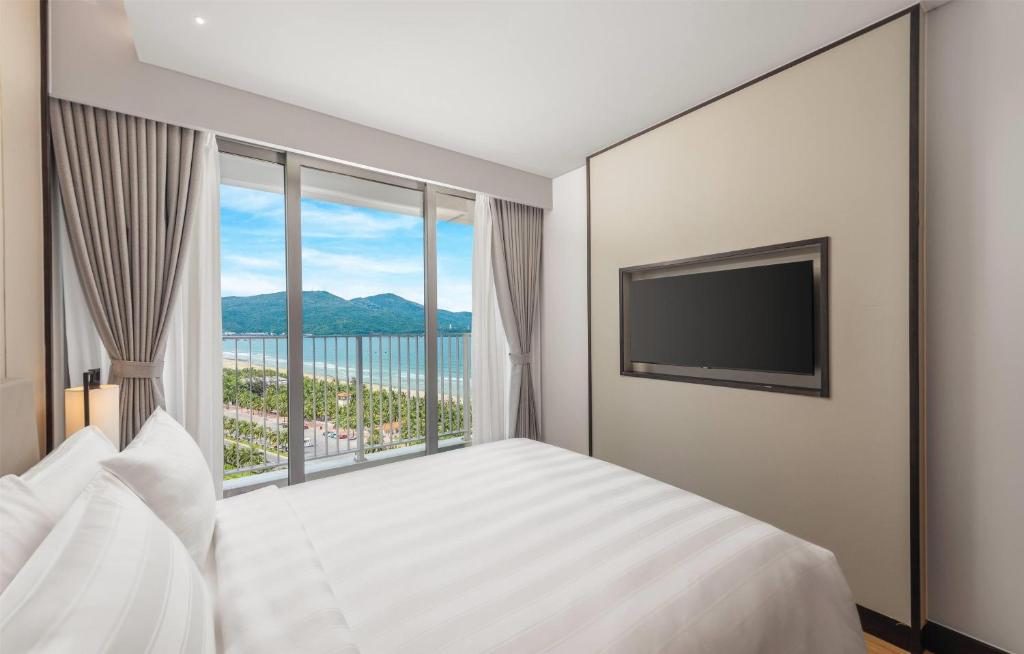 Family Two-Bedroom Suite with Balcony and Ocean View