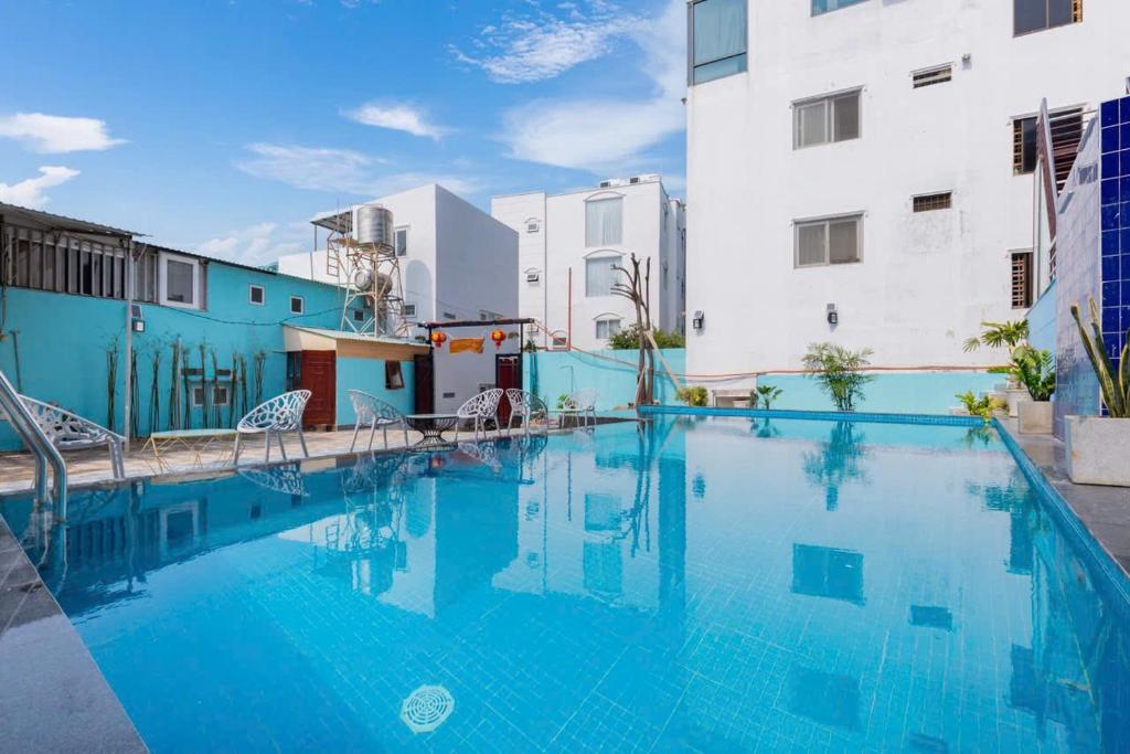 Biệt thự gỗ ven biển – Phương loan Villa