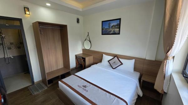 Phòng Deluxe Giường Đôi