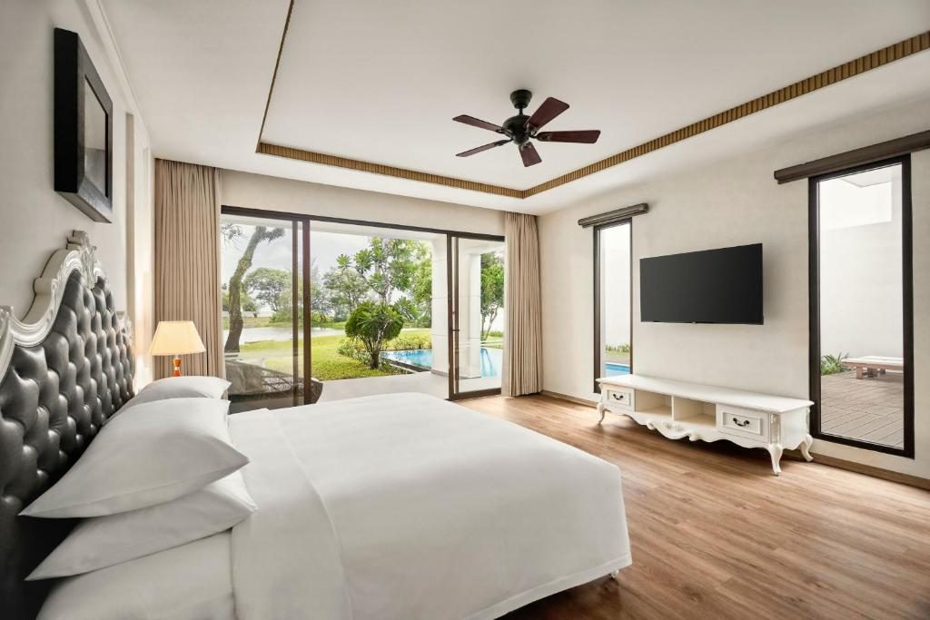 Biệt Thự 3 Phòng Ngủ Nhìn Ra Vườn, Hồ Bơi Riêng