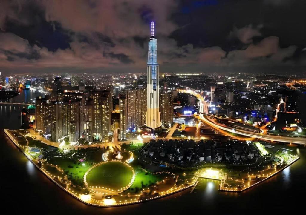 The Suite Landmark Riverside Apartment