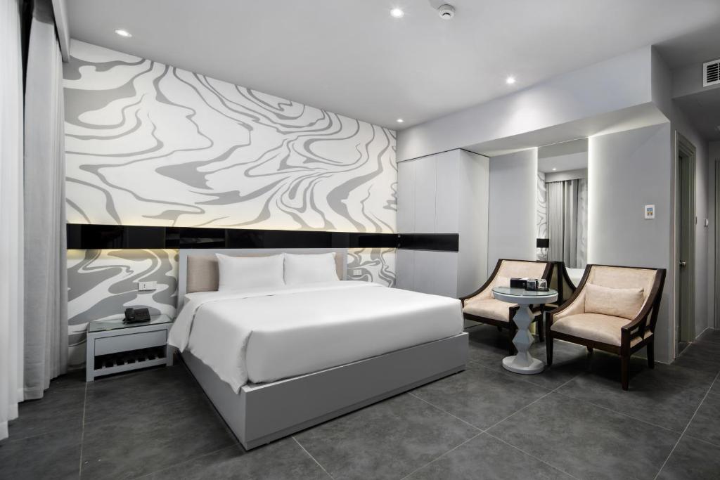 J Village Hotel – Triệu Việt Vương
