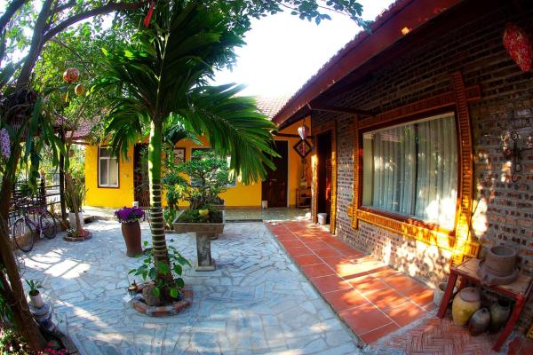 Bungalow Deluxe Nhìn Ra Khu Vườn