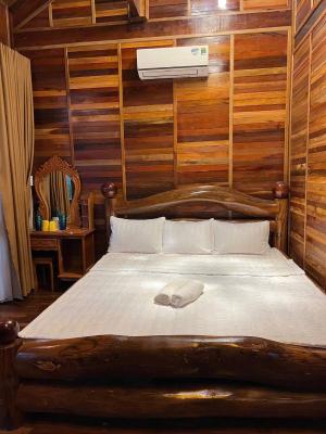 Phòng Deluxe Giường Đôi