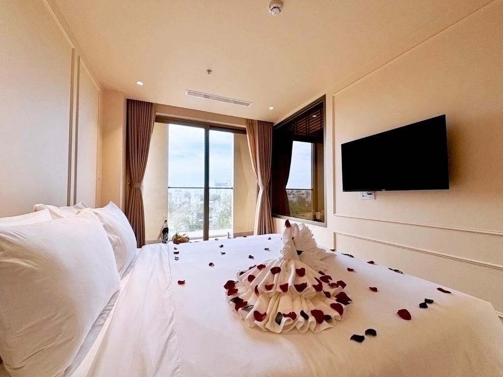 Phòng Deluxe Giường Đôi Có Ban Công