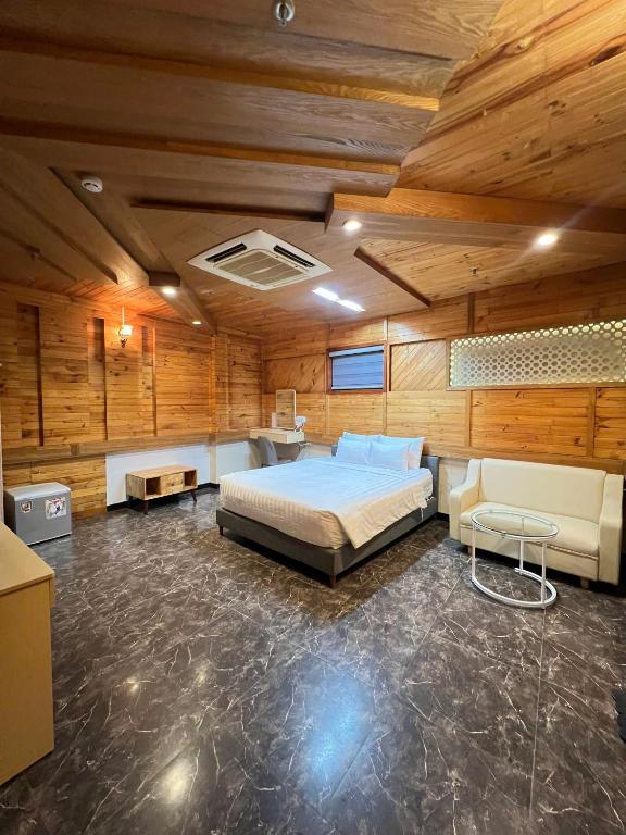 Phòng Deluxe Giường Đôi