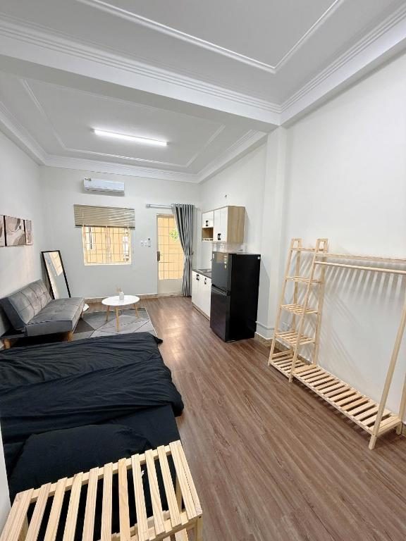 Classic One-Bedroom Apartment with King Bed