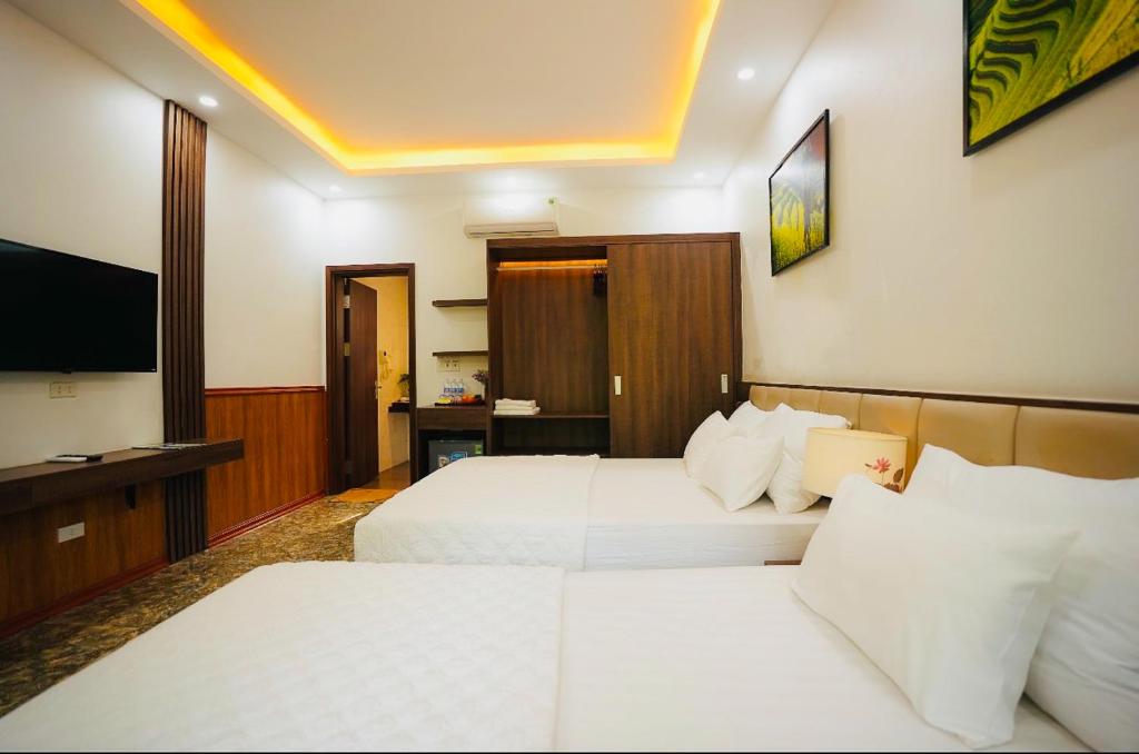 Phòng 3 Người Nhìn Ra Vườn