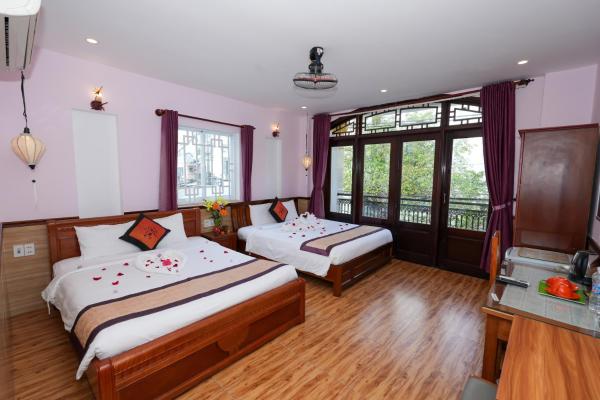 Phòng Deluxe 4 Người