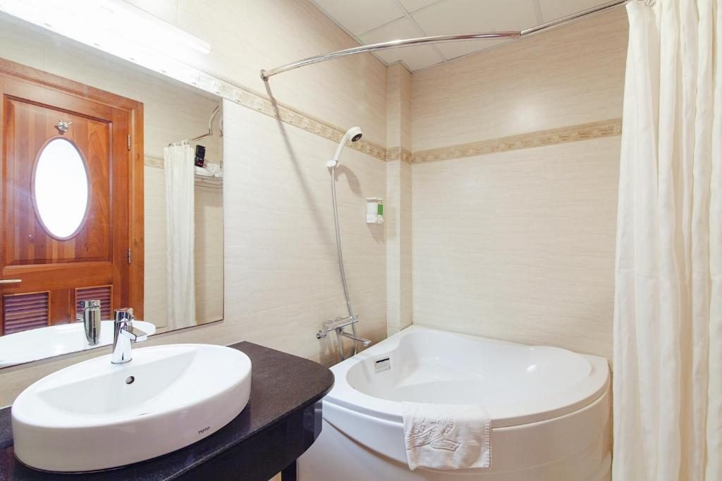 Phòng Deluxe Giường Đôi