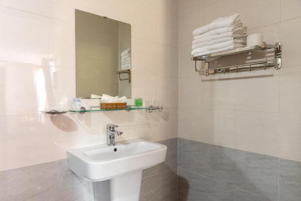 Phòng Deluxe 4 Người