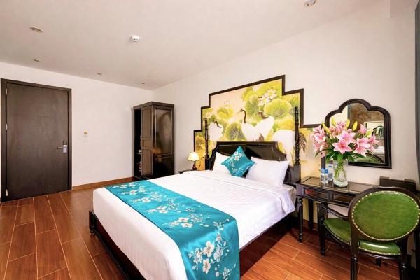 Phòng Deluxe Giường Đôi Có Ban Công
