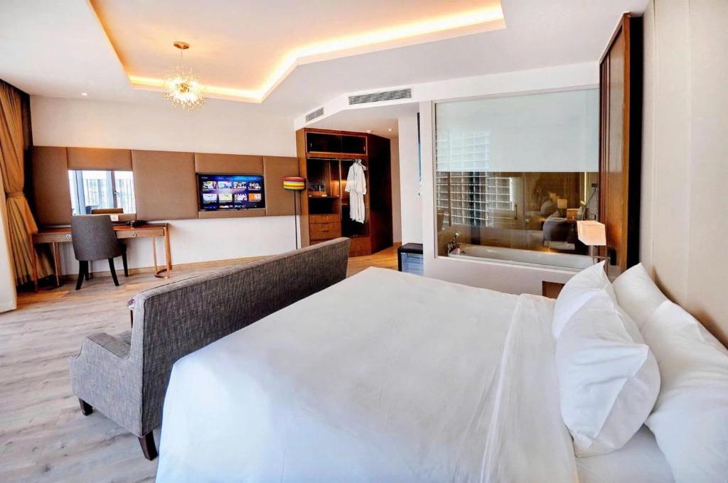 Suite Nhìn Ra Thành Phố