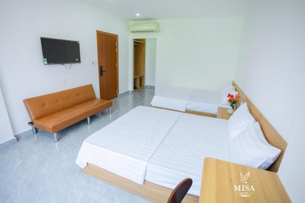 Phòng Deluxe 4 Người