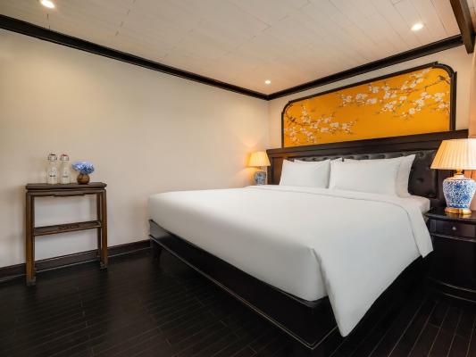 Phòng Deluxe Giường Đôi Có Ban Công