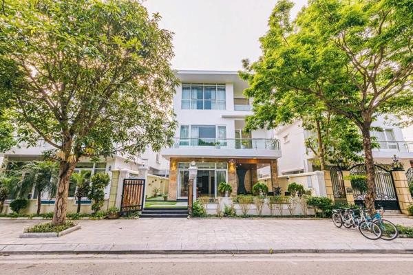 Biệt Thự Có Hồ Bơi Riêng